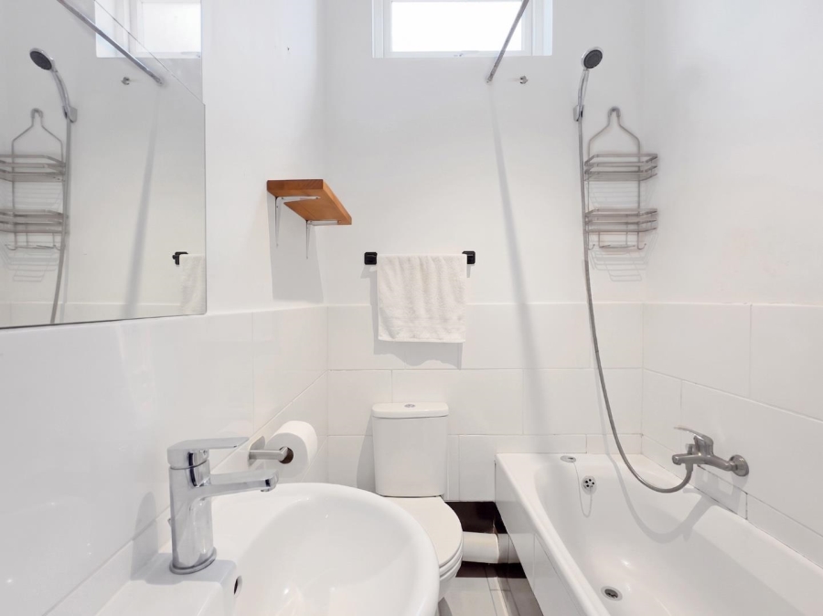 2 Bedroom Property for Sale in Sea Point Western Cape